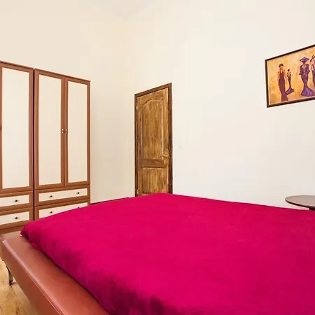 жуковского 22 Apartment *